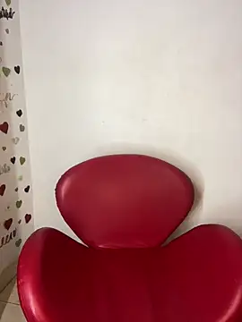 AdelaHaneix online show from 11.15.25