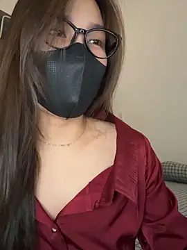 Snapshot of Lilisa_miu chatting on 04.22.26 Lilisa miu online show from 04.22.26