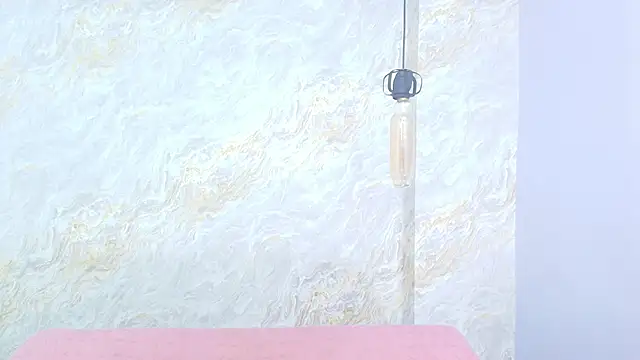 Mia candy 0 online show from 10.03.25