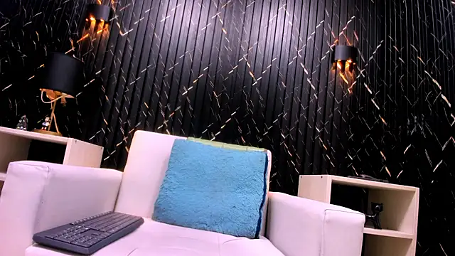 Cutie Shy  online show from 11.02.25