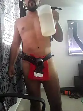 Snapshot of LatinMar chatting on 12.25.24 LatinMar online show from 12.25.24