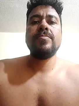 Snapshot of LatinMar chatting on 01.03.25 LatinMar online show from 01.03.25