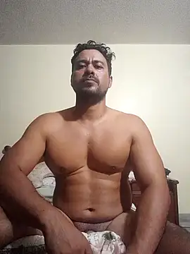 Snapshot of LatinMar chatting on 01.14.25 LatinMar online show from 01.14.25