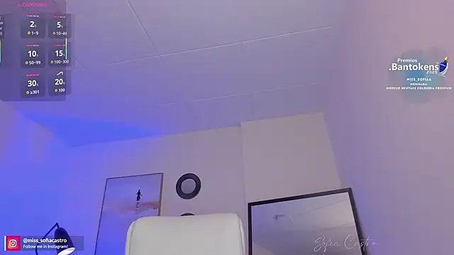 miss sofiaa online show from 10.16.25