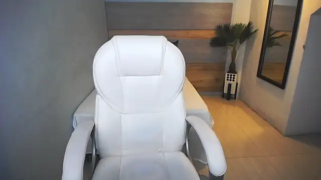 Snapshot of liseth_fox chatting on 12.12.24 liseth fox online show from 12.12.24