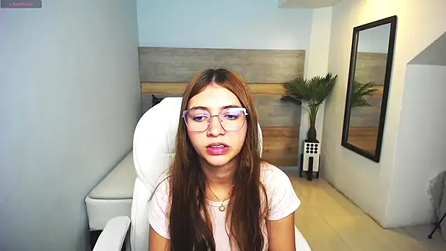 Snapshot of liseth_fox chatting on 02.26.25 liseth fox online show from 02.26.25