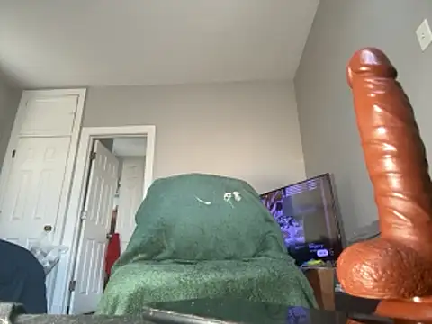 ChiRaqb8 online show from 11.01.25