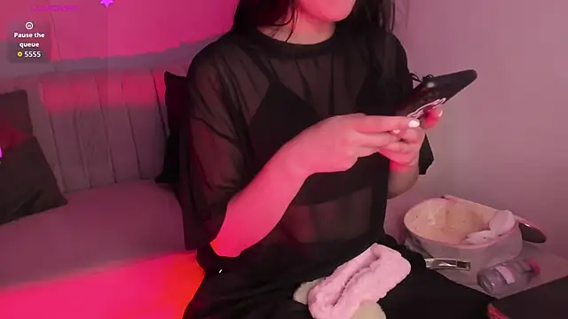 lara madisson online show from 01.13.26