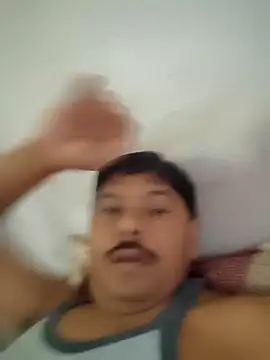 Snapshot of Srmotrs chatting on 09.29.25 Srmotrs online show from 09.29.25