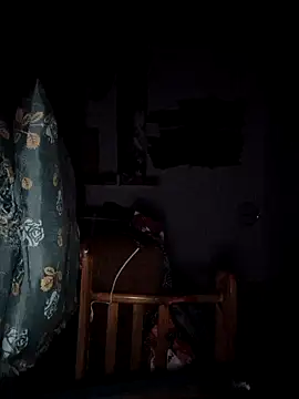 Snapshot of Srmotrs chatting on 09.30.25 Srmotrs online show from 09.30.25