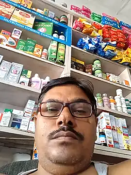 Snapshot of Srmotrs chatting on 10.02.25 Srmotrs online show from 10.02.25