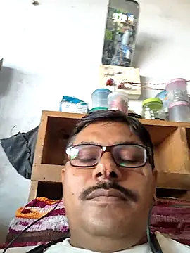 Snapshot of Srmotrs chatting on 10.07.25 Srmotrs online show from 10.07.25