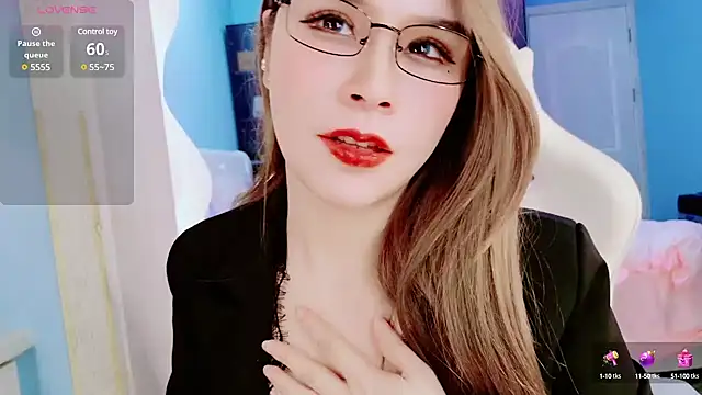 HU131452 online show from 01.07.25