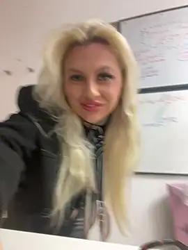 Snapshot of Arabellalee23 chatting on 03.12.25 Arabellalee23 online show from 03.12.25