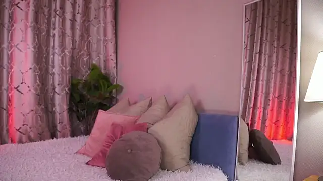 Snapshot of AnnLevine chatting on 01.16.26 AnnLevine online show from 01.16.26