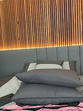 Snapshot of EmiilyAdams_ chatting on 01.09.25 EmiilyAdams online show from 01.09.25