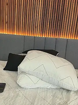 Snapshot of EmiilyAdams_ chatting on 01.15.25 EmiilyAdams online show from 01.15.25