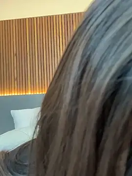 Snapshot of EmiilyAdams_ chatting on 01.20.25 EmiilyAdams online show from 01.20.25