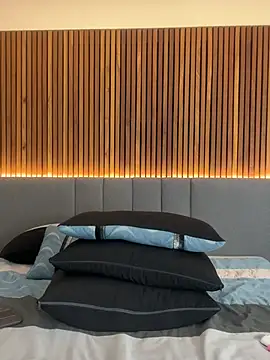 Snapshot of EmiilyAdams_ chatting on 03.21.25 EmiilyAdams online show from 03.21.25