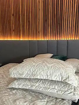 Snapshot of EmiilyAdams_ chatting on 11.04.25 EmiilyAdams online show from 11.04.25