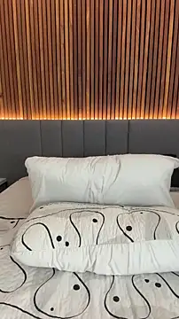 Snapshot of EmiilyAdams_ chatting on 05.02.26 EmiilyAdams online show from 05.02.26