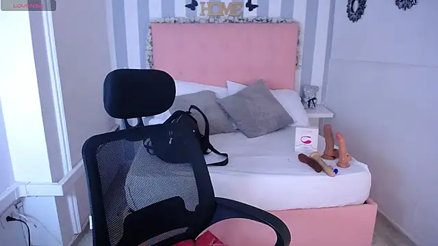 Lunna boobs online show from 01.14.26