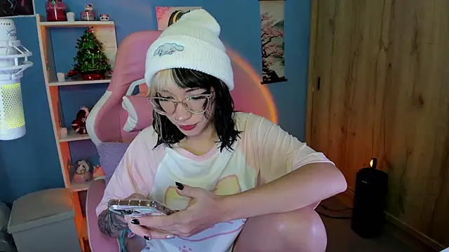 Artic love online show from 03.04.25