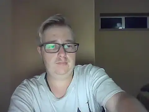 Snapshot of bisexualboy05 chatting on 01.13.25 bisexualboy05 online show from 01.13.25