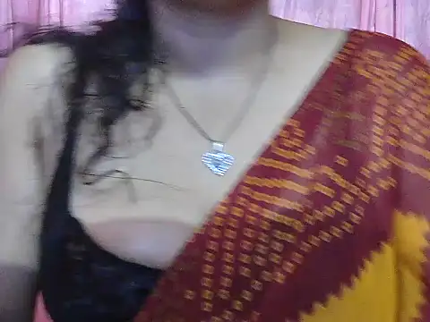 Snapshot of LOVERIAKOL chatting on 05.17.26 LOVERIAKOL online show from 05.17.26