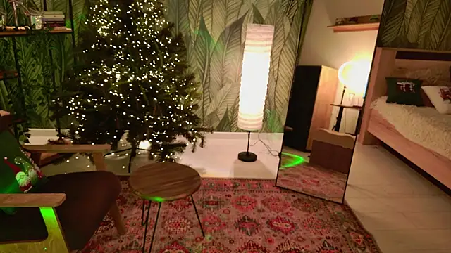 Elsie Ginger online show from 12.26.24