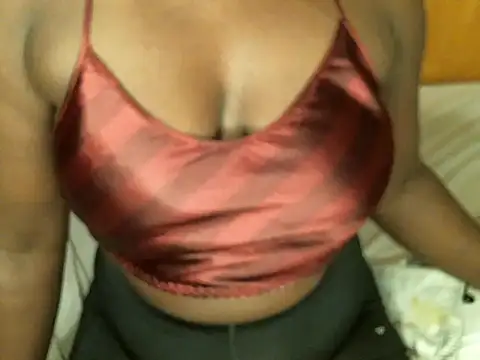 Snapshot of Blackqueen341 chatting on 03.19.25 Blackqueen341 online show from 03.19.25