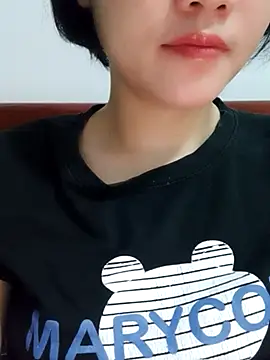 Snapshot of Sexyass13 chatting on 09.20.25 Sexyass13 online show from 09.20.25