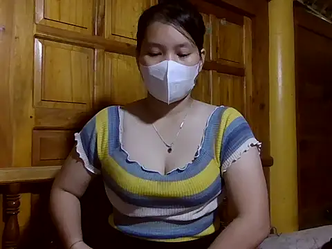 Snapshot of Sexyass13 chatting on 11.06.25 Sexyass13 online show from 11.06.25