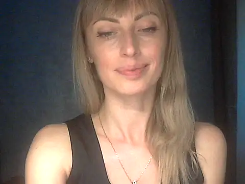 Snapshot of EffectMaya chatting on 05.11.26 EffectMaya online show from 05.11.26