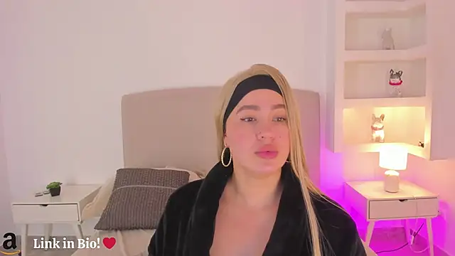 nathalynbarnes online show from 01.05.26