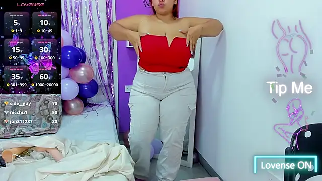 Snapshot of Alanna_hot3 chatting on 01.17.25 Alanna hot3 online show from 01.17.25