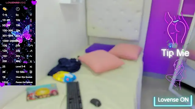 Snapshot of Alanna_hot3 chatting on 01.23.25 Alanna hot3 online show from 01.23.25