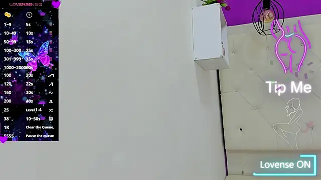 Snapshot of Alanna_hot3 chatting on 01.30.25 Alanna hot3 online show from 01.30.25