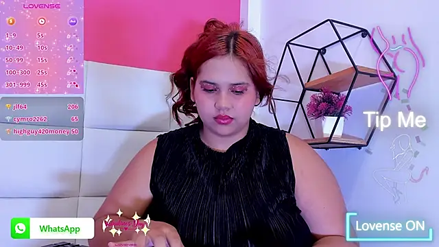 Snapshot of Alanna_hot3 chatting on 02.15.25 Alanna hot3 online show from 02.15.25