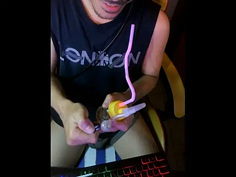 cloudyth1994 online show from 09.27.25