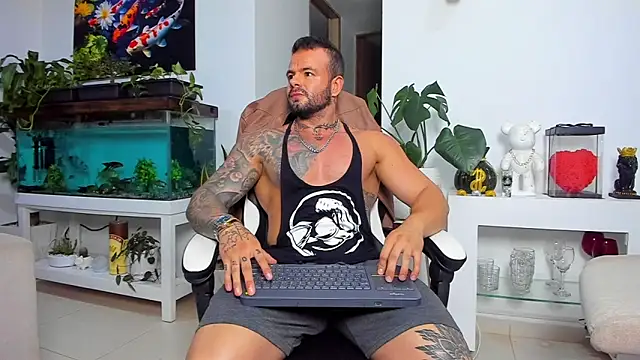 Johnnygrayson1 online show from 11.11.25