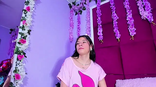 Sasha Petitte online show from 03.22.25