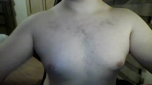 Snapshot of Himbo_fox chatting on 11.16.25 Himbo fox online show from 11.16.25