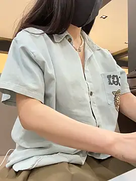 Yuniezy online show from 12.15.24