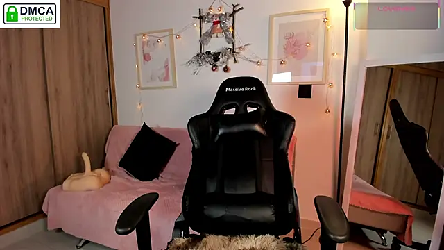 aleja montiel   online show from 12.15.25