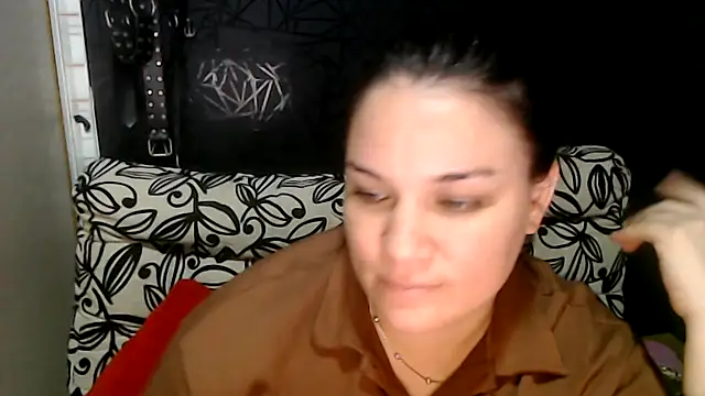 love and Lust online show from 02.25.25