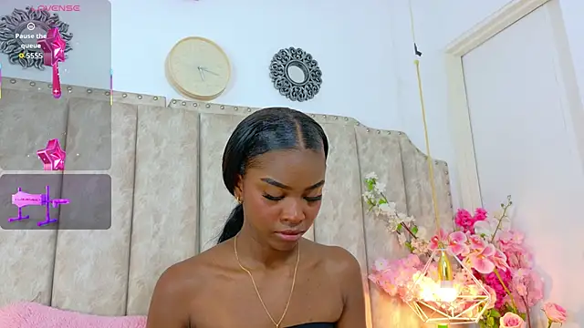 ShanelWest online show from 10.09.25