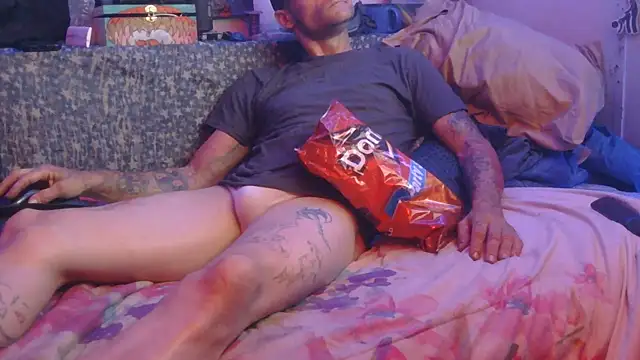 TheOneYouLove69 online show from 11.16.25