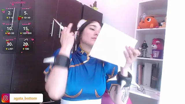 NewAgatha Bolton online show from 12.14.24