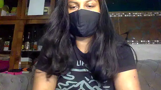 HaaniKaur online show from 01.05.26